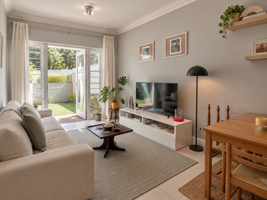 To Let 1 Bedroom Property for Rent in Oranjezicht Western Cape